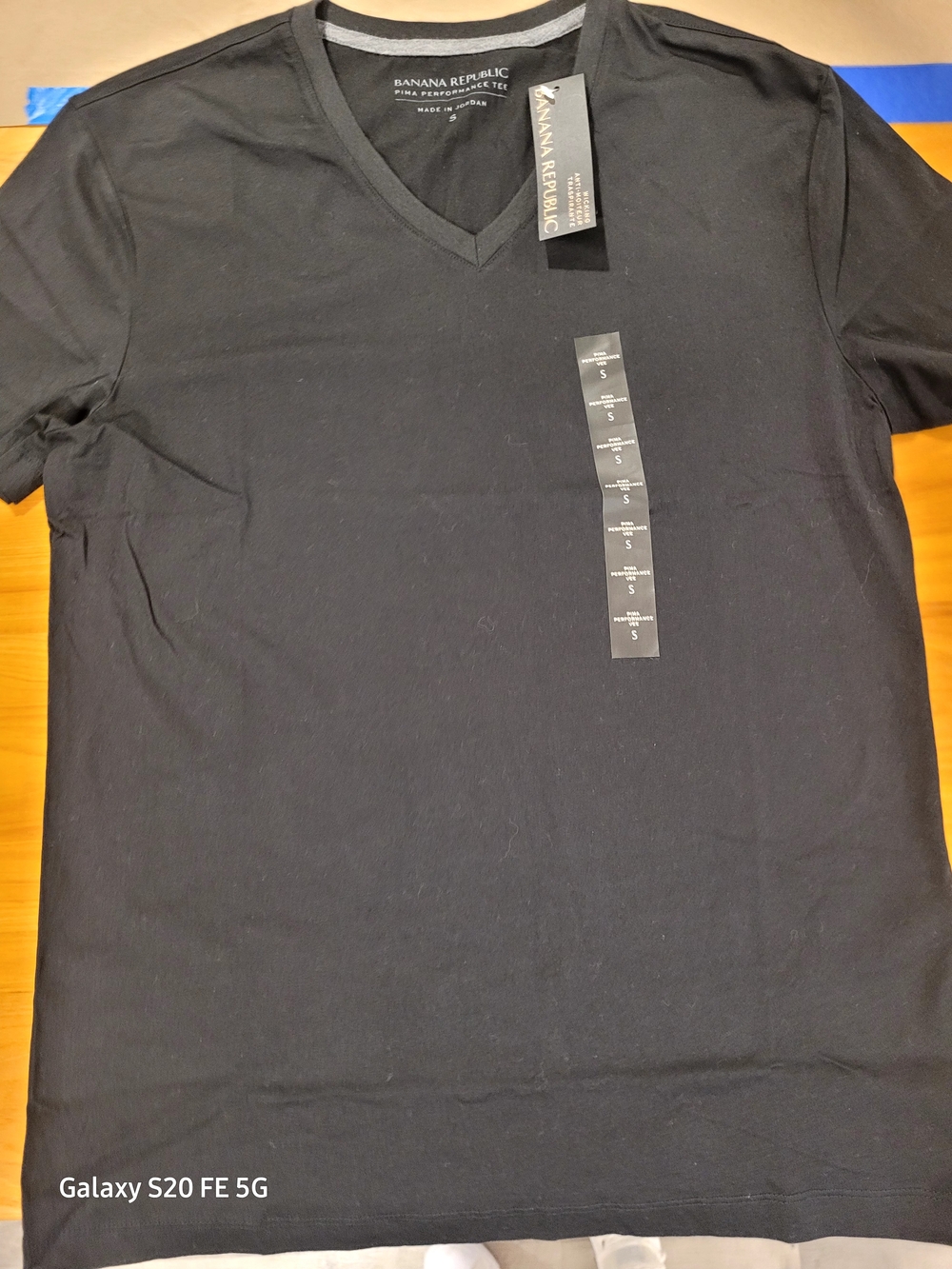 Banana Republic Black V-Neck Short Sleeve Tee